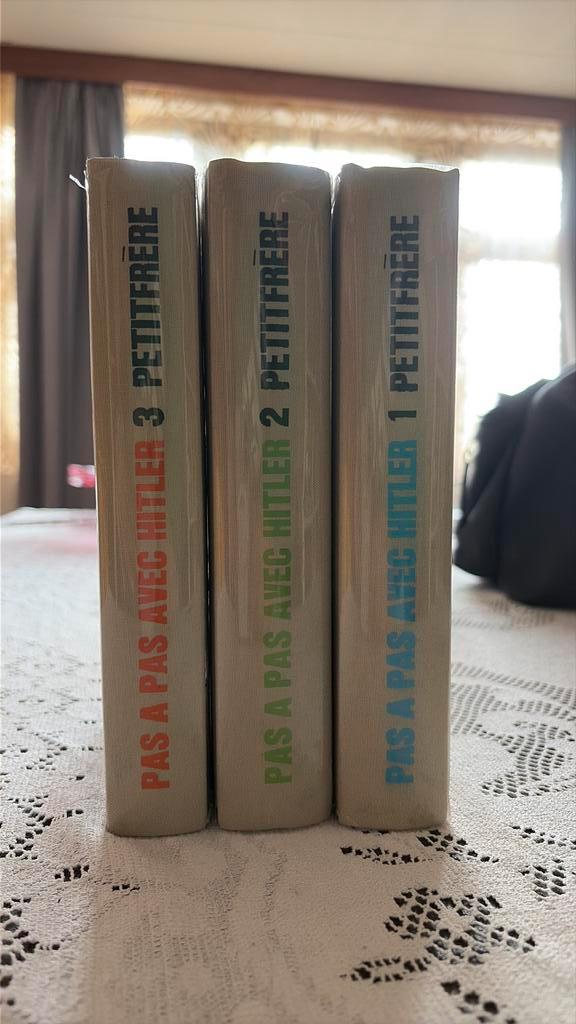 Pas à pas avec Hitler 3 tomes complets Ray Petitfrère 1974, Livres, Aventure & Action, Utilisé, Enlèvement ou Envoi