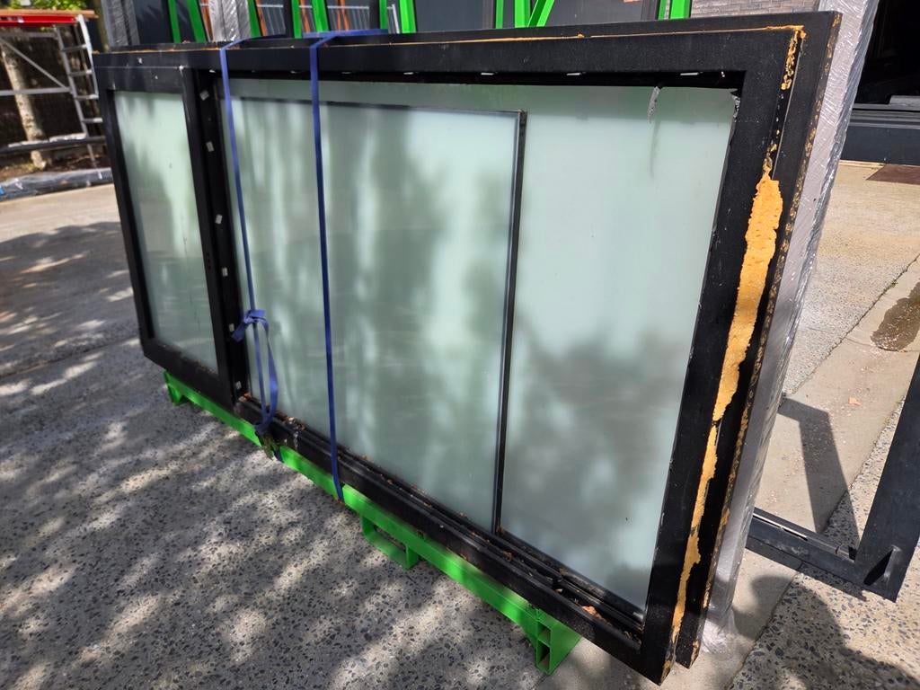 2x raam staalschrijnwerk, Doe-het-zelf en Bouw, Glas en Ramen, Ophalen