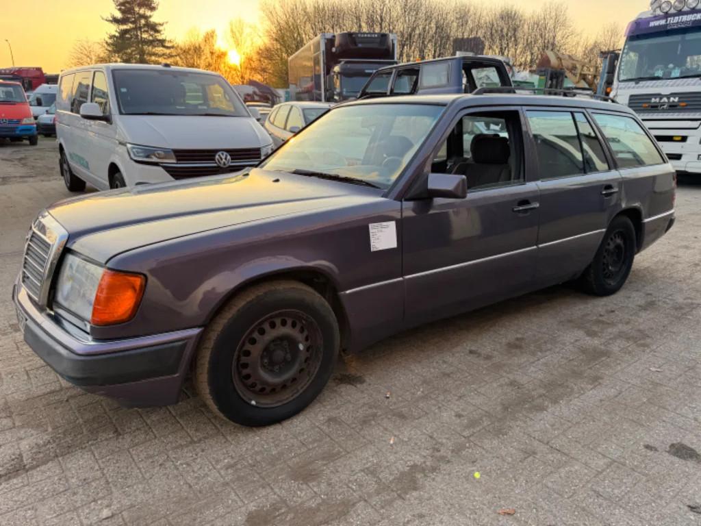 Mercedes-Benz 200-serie *W124-250TD* (bj 1991), Auto's, Overige kleuren, Mercedes-Benz, Bedrijf, 5 deurs