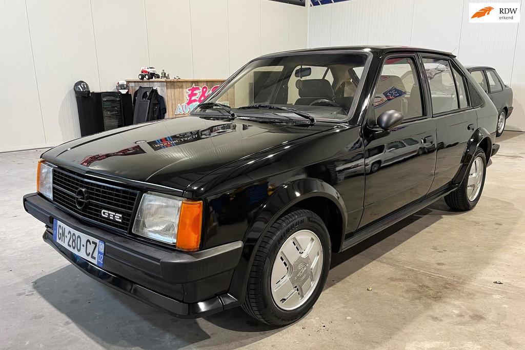 Opel Kadett 1.8E GTE 5 deurs, zeer zeldzaam, Auto's, Opel, Particulier, Te koop, Kadett, Lichtmetalen velgen, Sportstoelen, Benzine