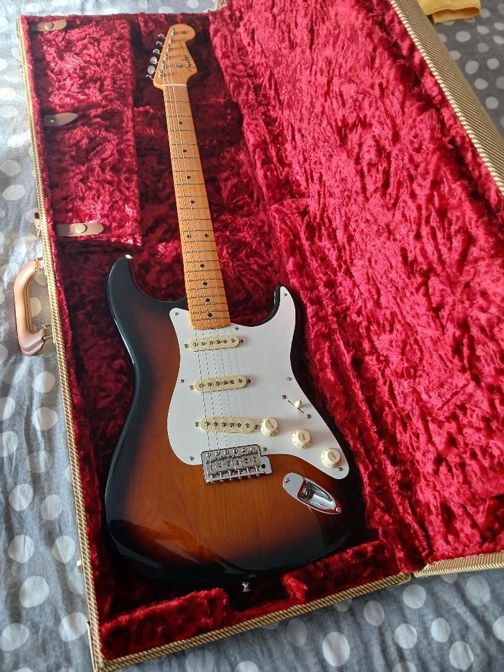 Fender American Vintage II 57 stratocaster, Musique & Instruments, Instruments à corde | Guitares | Électriques, Comme neuf, Solid body