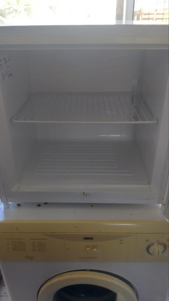 Diepvries klein het werk nog goed, Ophalen of Verzenden