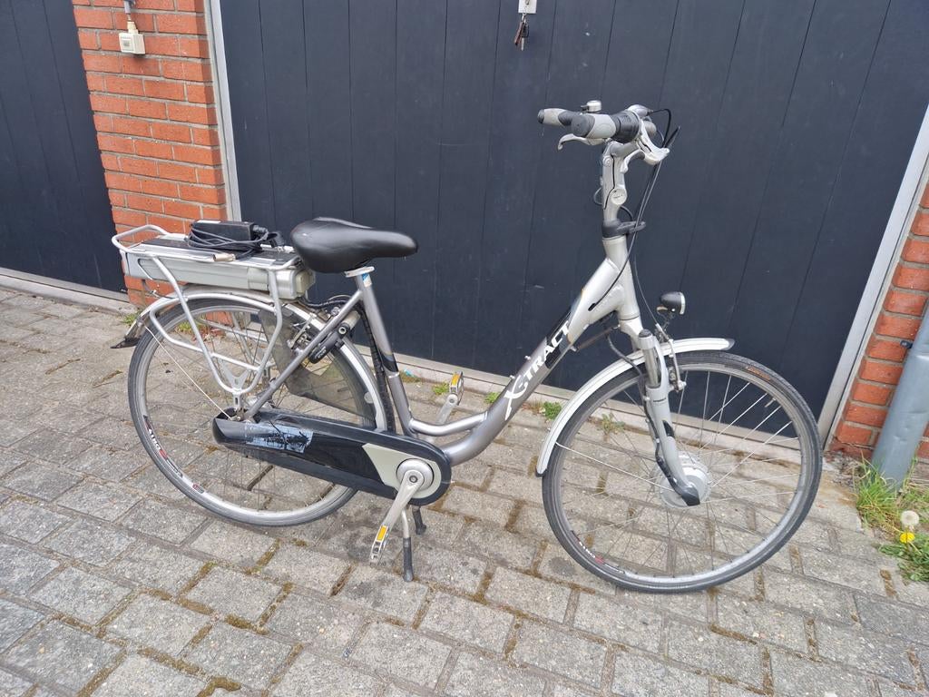 Dames elektrische fiets batterij slecht 180euro, Fietsen en Brommers, Elektrische fietsen, Ophalen