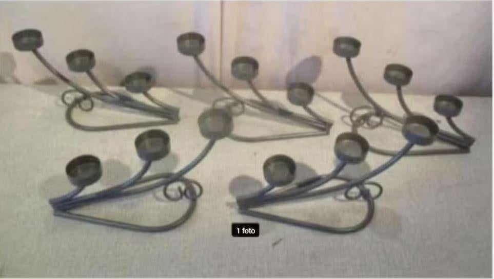 5 Les mêmes bougeoirs en métal, Maison & Meubles, Accessoires pour la Maison | Bougeoirs & Bougies, Enlèvement ou Envoi, Comme neuf