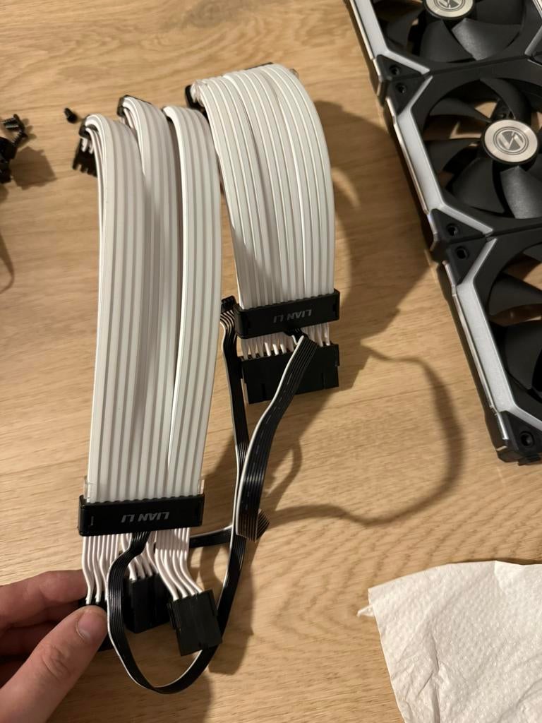 Lian Li strrimer GPU + Motherboard, Enlèvement, Comme neuf