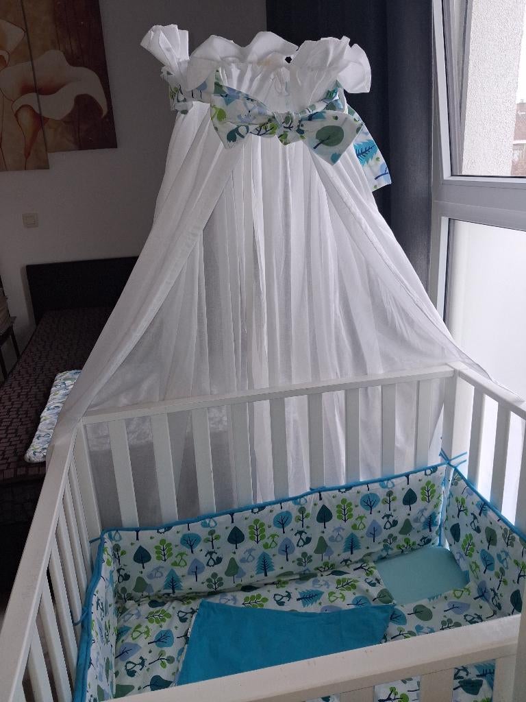 Baby bed, Kinderen en Baby's, Kinderkamer | Bedden, Ophalen, Gebruikt, Matras