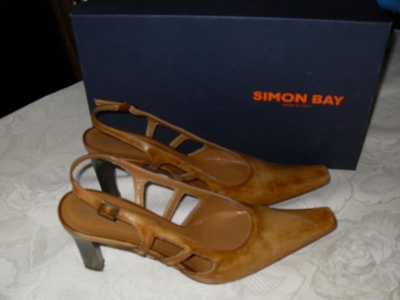 kalfslederen damesschoen "simon" maat 37,5, Beige, Ophalen of Verzenden, Zo goed als nieuw, Schoenen met hoge hakken