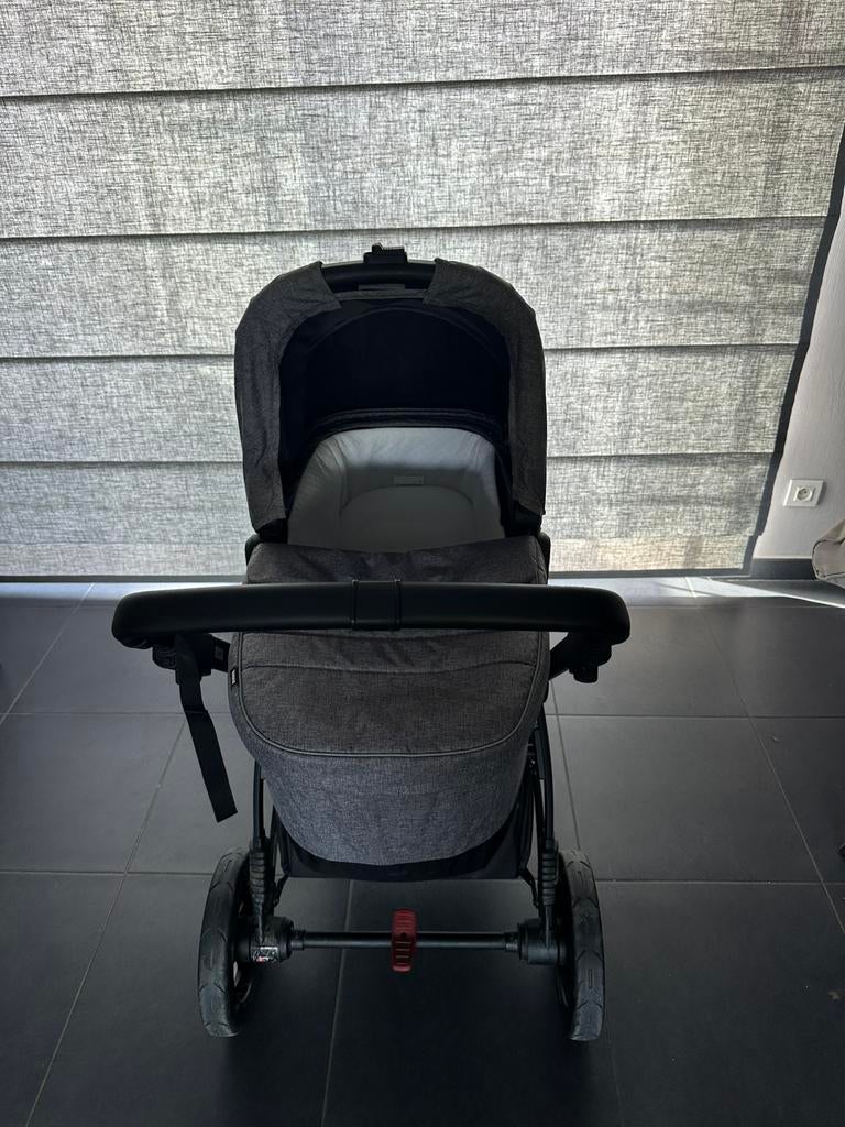 Thule Sleek + toebehoren - enkele of dubbele buggy mogelijk, Ophalen, Zo goed als nieuw