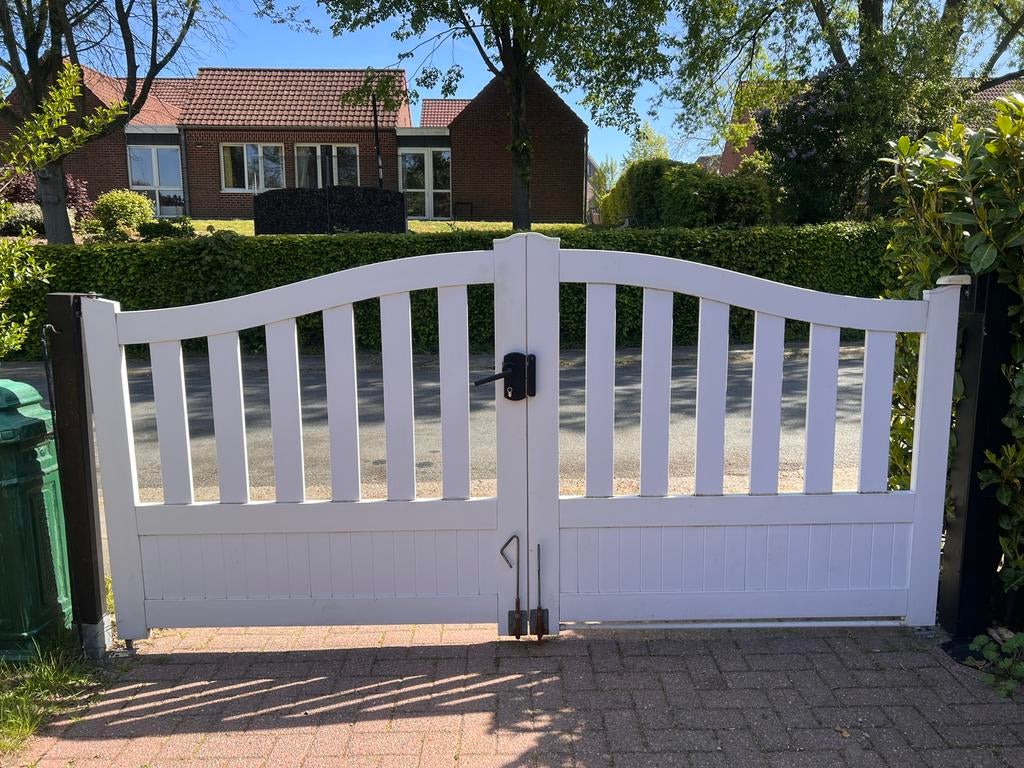 Portail PVC BLANC, Enlèvement, Utilisé, Synthétique