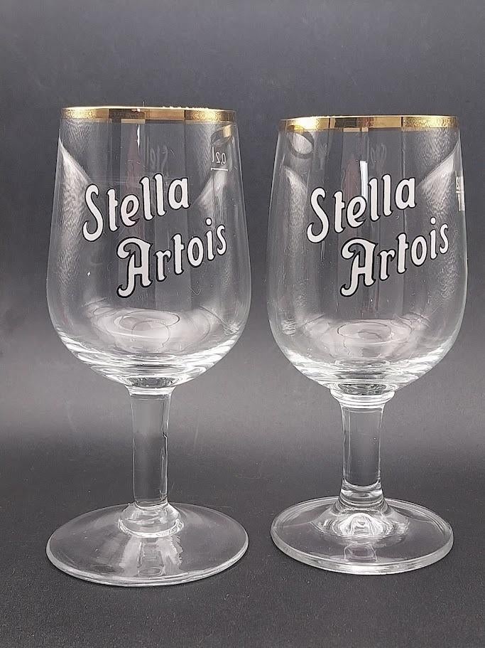 STELLA ARTOIS 2 glazen op verschillende poten, Ophalen of Verzenden, Stella Artois