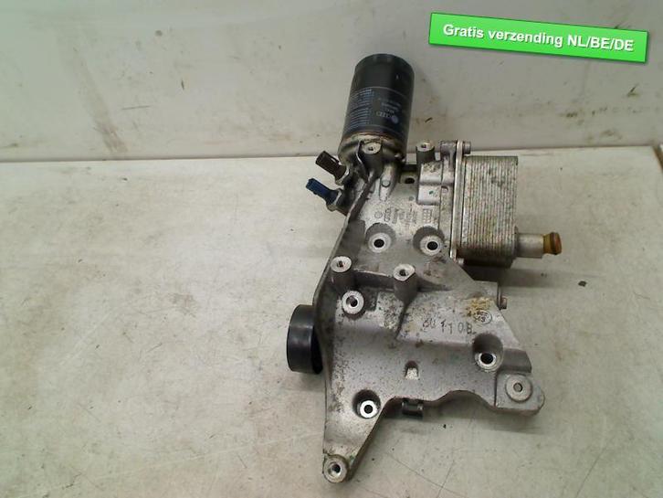 OLIEKOELER + HUIS Audi A3 Cabriolet (8P7) (06J117021J), Autos : Pièces & Accessoires, Climatisation & Chauffage, Audi, Utilisé