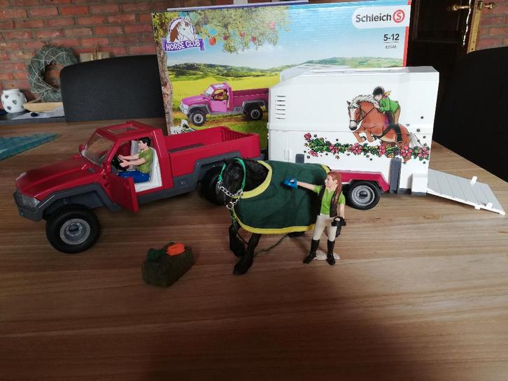 Schleich Horse Club Pickup met paardentrailer 42346, Collections, Jouets miniatures, Comme neuf, Enlèvement