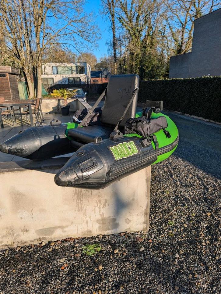 Belly madcat 170 inc extra's, Watersport en Boten, Hengelsport | Roofvissen, Ophalen