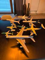 Lot de 8 avions sur pied, Enlèvement, Comme neuf