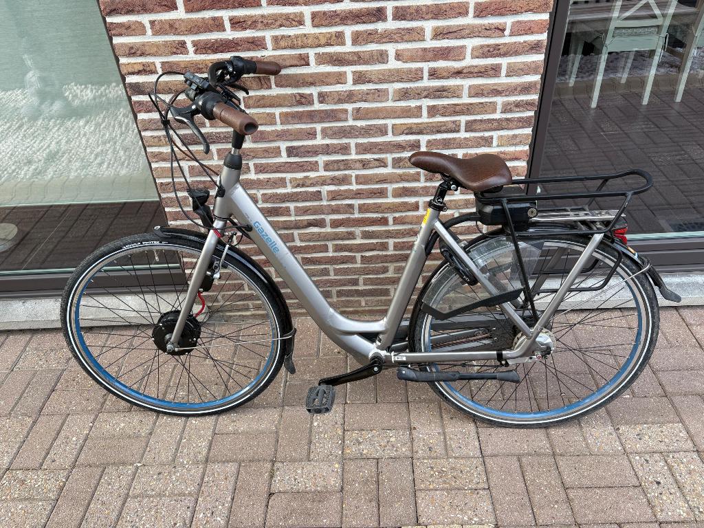 Elektrische fiets Gazelle - kapot - voor onderdelen, Fietsen en Brommers, Ophalen, Gazelle