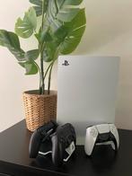 PS5 Disc Edition + 3 Controllers + Oplaadstation, Games en Spelcomputers, Spelcomputers | Sony PlayStation 5, Ophalen, Gebruikt