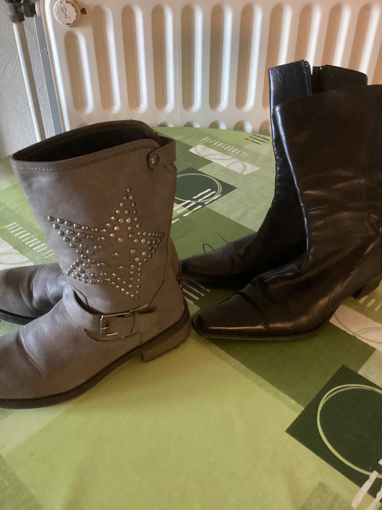 2 paar dames laarzen mt. 37,5 en 38, Kleding | Dames, Ophalen, Bruin