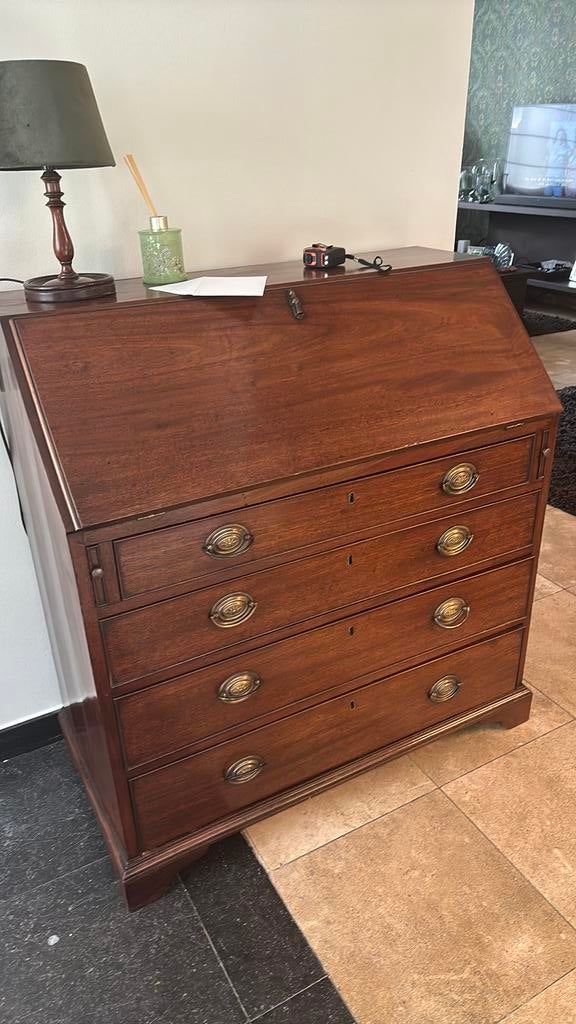George III mahogany secretaire, Maison & Meubles, Armoires | Secrétaires, Enlèvement, Utilisé