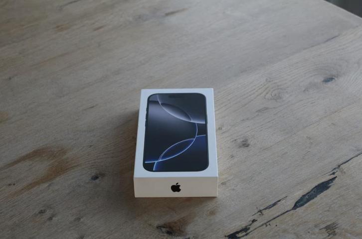 Apple iPhone 16 Pro Titanium *Avec garantie*, Télécoms, Téléphonie mobile | Apple iPhone, Comme neuf, 128 GB, Sans abonnement