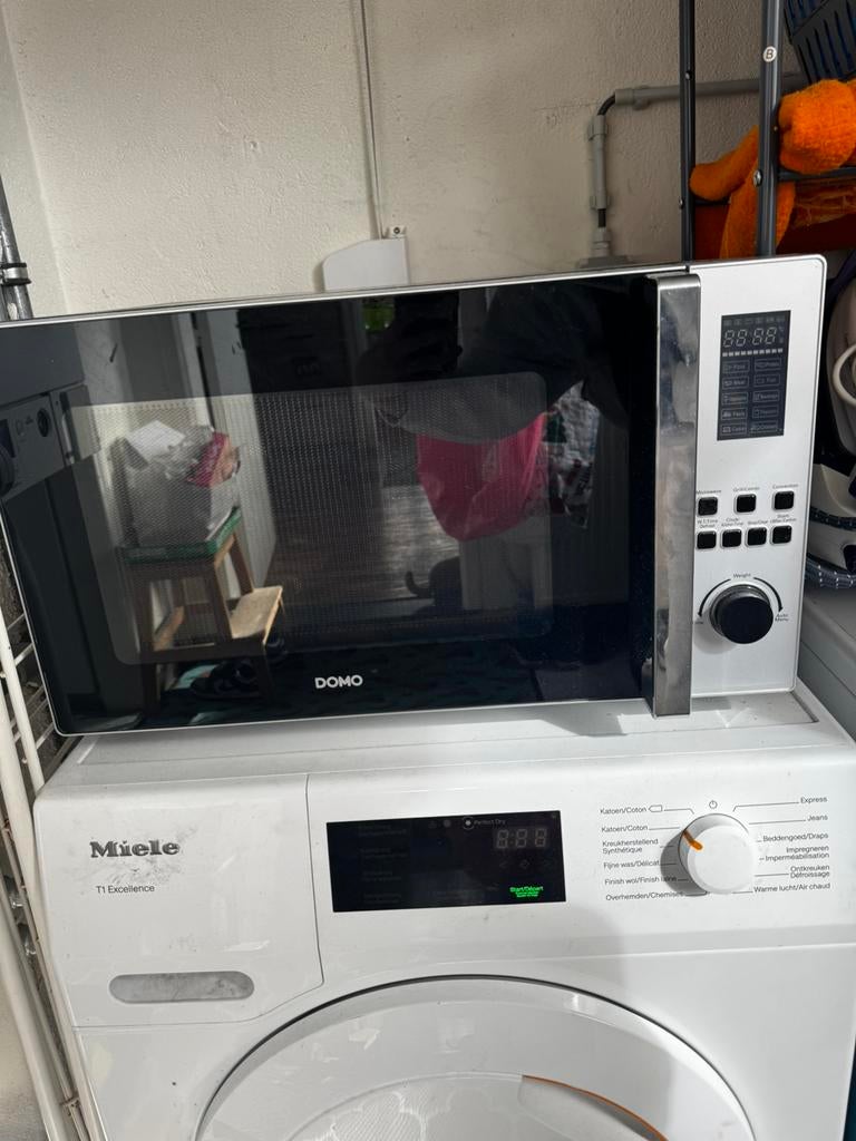 Domo combi microgolfoven, Ophalen, Zo goed als nieuw, Draaiplateau, Combi-microgolfoven