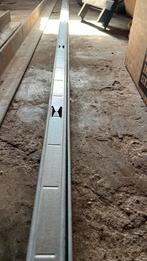 2 gyprocprofielen, Doe-het-zelf en Bouw, Ophalen, Zo goed als nieuw