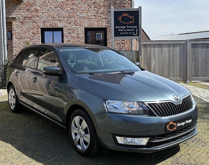 Skoda Rapid * 32000KM!!! * Navi * PDC * Zetelverw..., Autos, 1197 cm³, Achat, Euro 6, Boîte manuelle