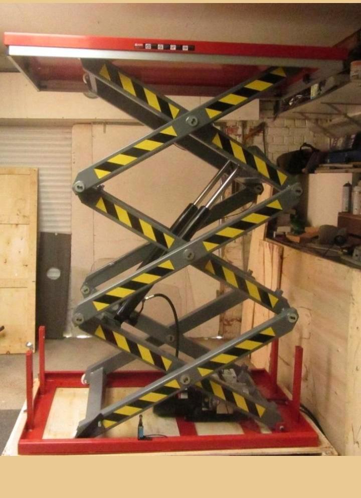 Elec schaar heftafel  3m. hoogte, Bricolage & Construction, Monte-charges, Comme neuf, Monte-escalier, Enlèvement