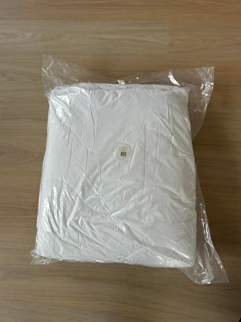 All-season donsdeken 240x200 + 2 kopkussens NIEUW, Huis en Inrichting, Ophalen, Nieuw