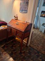 Meuble Secrétaire ce trouve sur La Louviere, Enlèvement