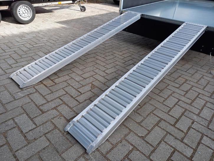 NIEUWE aluminium rijplaten 3000kg/set uit stock leverbaar, Auto diversen, Aanhangwagen-onderdelen, Nieuw, Ophalen