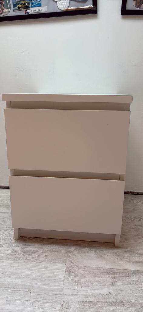 Table de chevet malm ikea blanche, Maison & Meubles, Enlèvement, Comme neuf