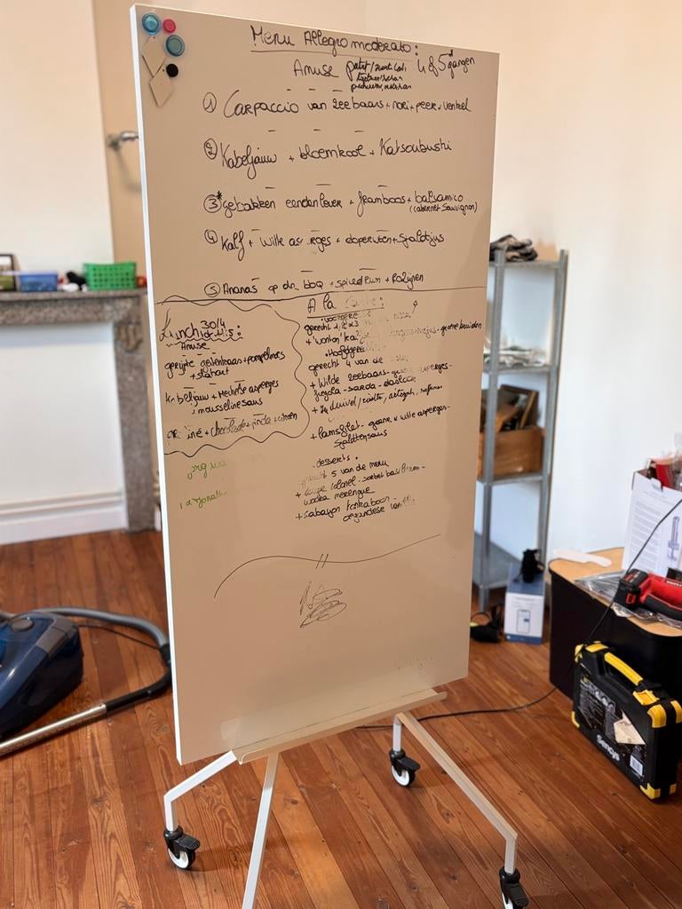 Groot whiteboard op wielen, Huis en Inrichting, Woonaccessoires | Memoborden, Ophalen, Zo goed als nieuw, Prikbord