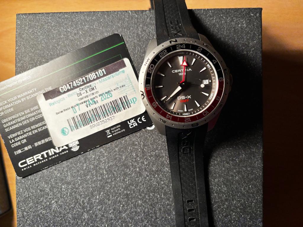 Certina DS-X GMT kwarts 41 mm (01/2026), Staal, Polshorloge, Overige materialen, Zo goed als nieuw