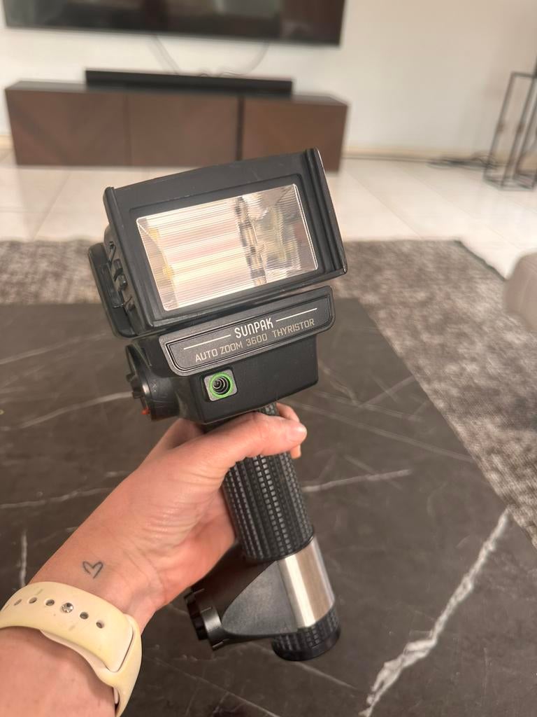 Vintage Sunpak Auto Zoom 3600 Thyristor flitser, Ophalen of Verzenden
