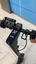 Ninebot g30, Vélos & Vélomoteurs, Trottinettes, Enlèvement, Comme neuf, Step électrique (E-scooter)