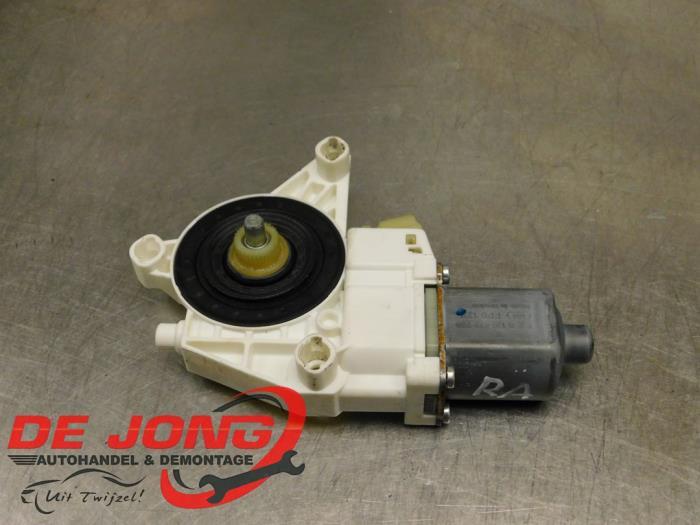 Moteur de vitre portière d'un Mercedes ML-Klasse, 3 mois de garantie, Utilisé, -, -