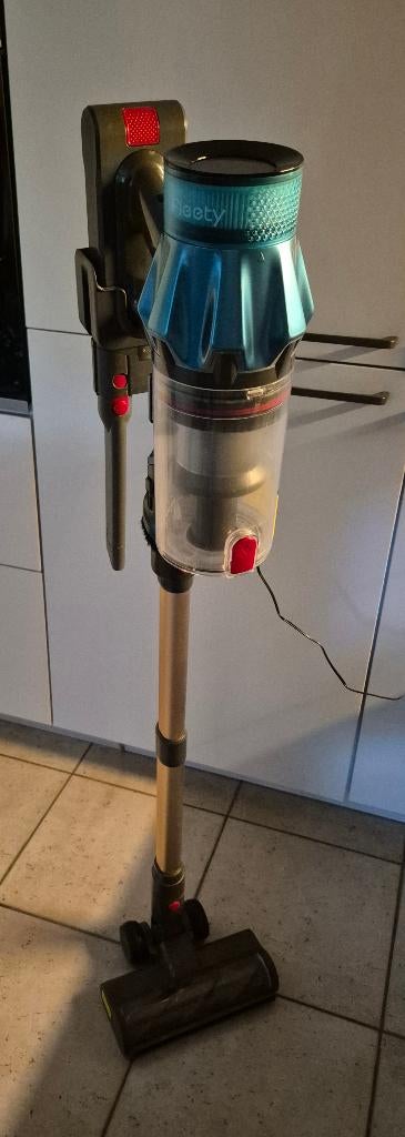 Draadloze steelstofzuiger 550w, Gebruikt, Stofzuiger, Ophalen of Verzenden, Minder dan 1200 watt