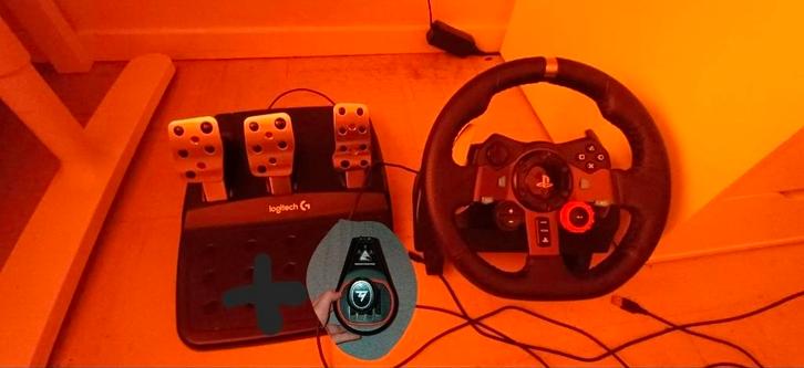 Volant logitech g29 + levier thrustmaster, Games en Spelcomputers, Spelcomputers | Sony Consoles | Accessoires, Ophalen
