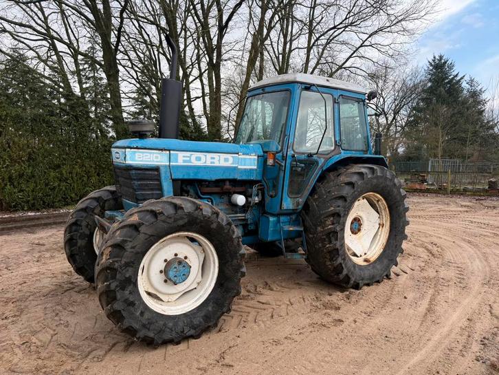 Ford 8210, Articles professionnels, Agriculture | Tracteurs, Plus de 10 000, Ford, 120 à 160 ch, Utilisé, Enlèvement