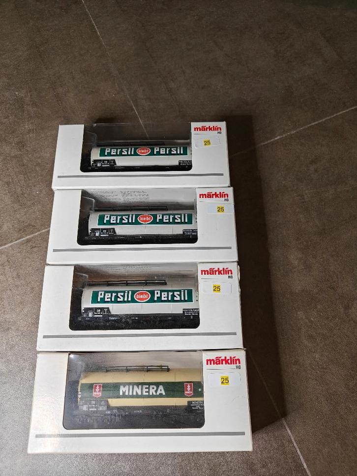 Wagons Marklin Persil et Minera, Hobby & Loisirs créatifs, Trains miniatures | HO, Comme neuf, Wagon, Märklin, Enlèvement ou Envoi