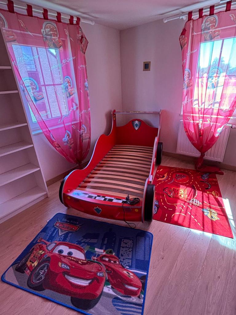 Chambre enfant voiture (lit + armoire + déco) - Theme Cars, Maison & Meubles, Enlèvement, Utilisé, Deux personnes, Voiture