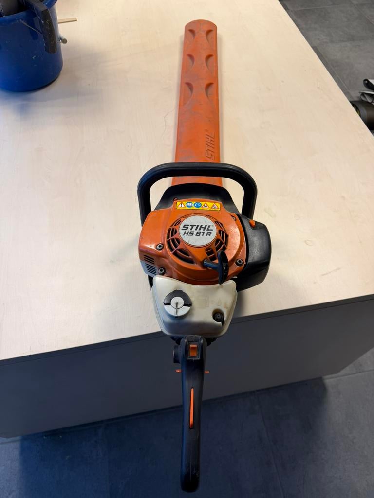 Taille-haie Stihl HS 81 R, Enlèvement, Comme neuf