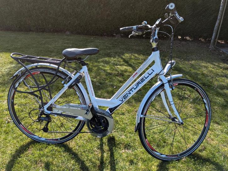 Sportieve Venturelli damesfiets, Fietsen en Brommers, Fietsen | Dames | Damesfietsen, Gebruikt, Overige merken, (Extra) lage instap