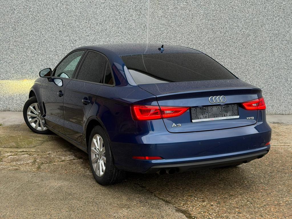Audi A3 Berline 1.4 TFSI essence 2015 EURO 6 GARANTIE 1 an, Autos, Bluetooth, Achat, Euro 6, Entreprise