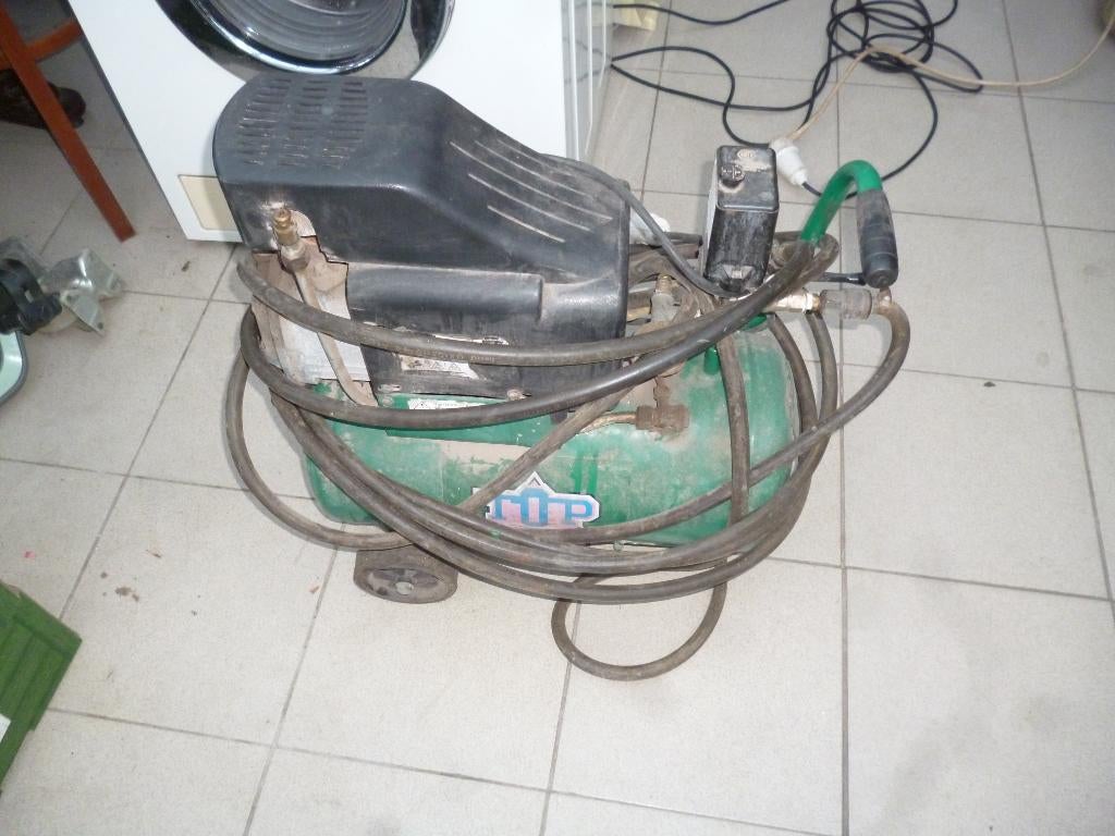 compressor, Ophalen, Gebruikt, 6 tot 10 bar, 25 tot 100 liter