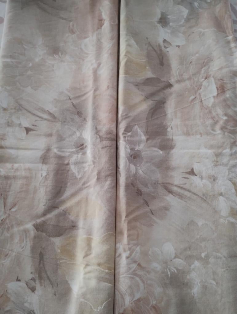 lichtbruine met bloemen gordijnen 68 cm B x 160 cm H, Ophalen of Verzenden