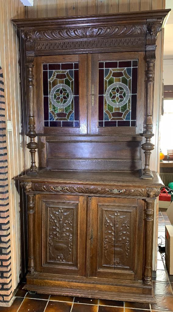 Prachtig antiek buffetmeubel in Neorenaissance stijl., Antiek en Kunst, Antiek | Meubels | Kasten, Ophalen