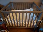 Parc pour enfants gris avec matelas  et tour de par, Kinderen en Baby's, Babyparken, Ophalen, Zo goed als nieuw, Rechthoekig, In hoogte verstelbaar