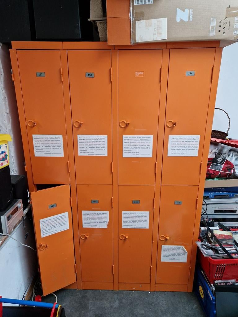 Vintage locker kast, Huis en Inrichting, Ophalen