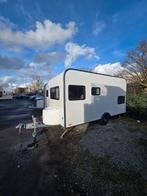 Caravane poids a vide 640kg, Entreprise, Panneau solaire